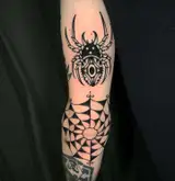 Tatouage par Zaza Del Rey Copyright Calvanostra