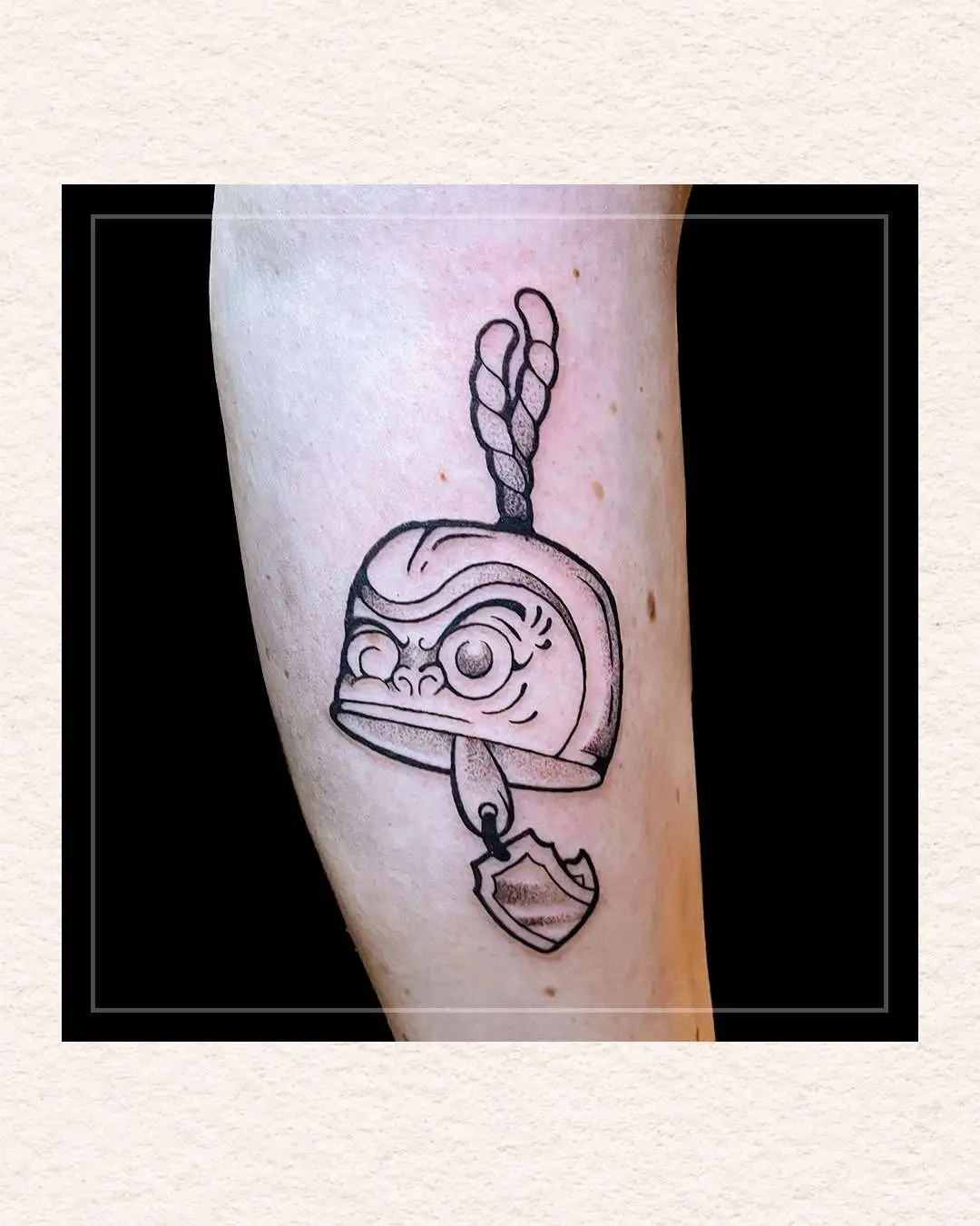 Tatouage par La dame aux serpents Copyright Calvanostra