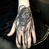 Tatouage par Le labo d'elo Copyright Calvanostra