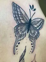 Tatouage par Lady Venus Copyright Calvanostra