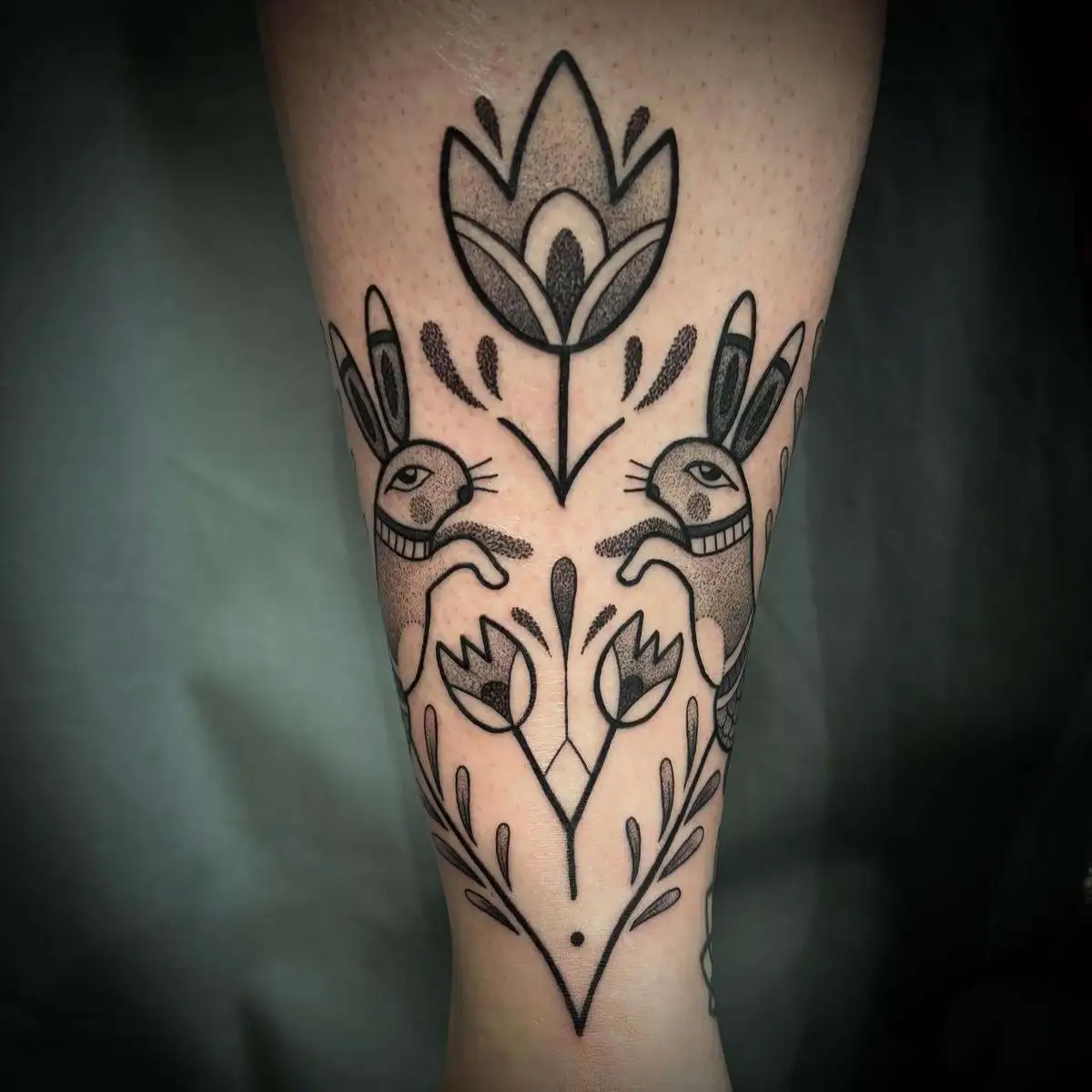 Tatouage par Valentine Antoinette