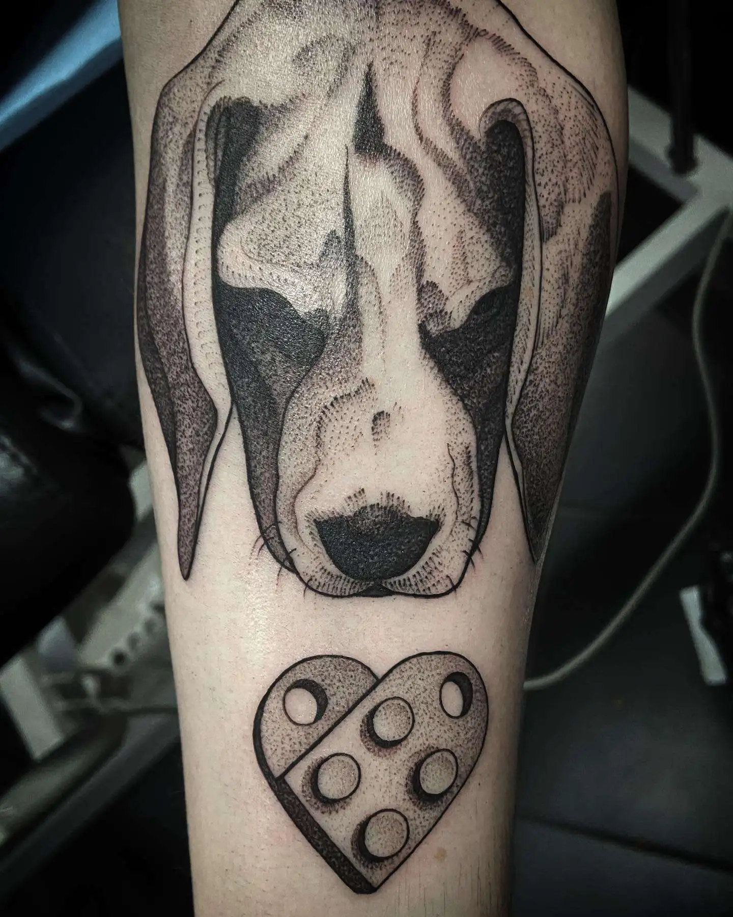 Tatouage par Valentine Antoinette Copyright Calvanostra